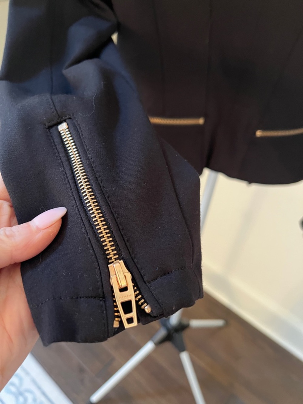 Blank NYC Black Zip-Front Moto Blazer with Gold Zippers - Picture 4 of 7